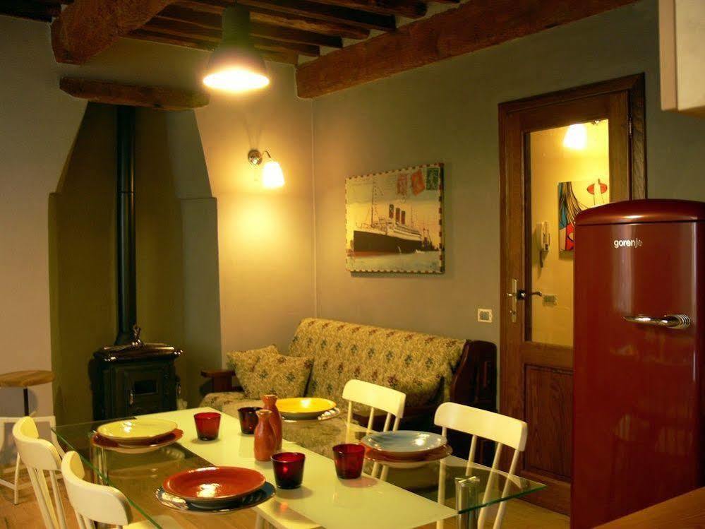 Ferienwohnung Il Sasso Sul Cipresso Lucca Exterior foto